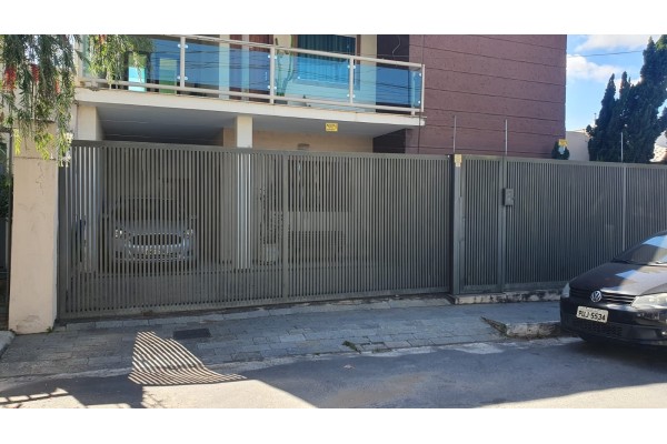 Casa Comercial