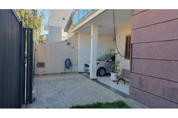Casa Comercial