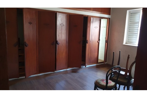 Casa Comercial