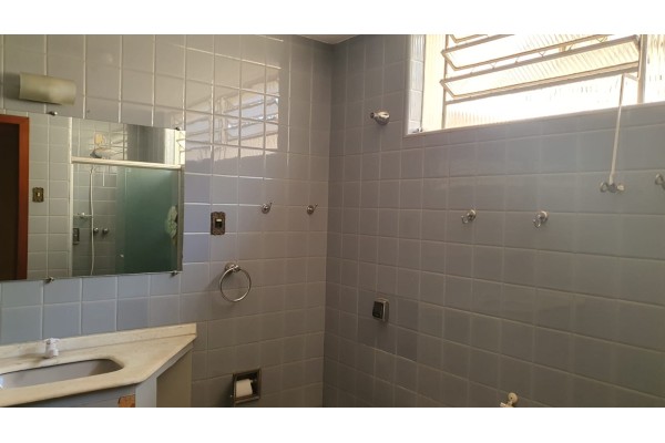 Casa Comercial