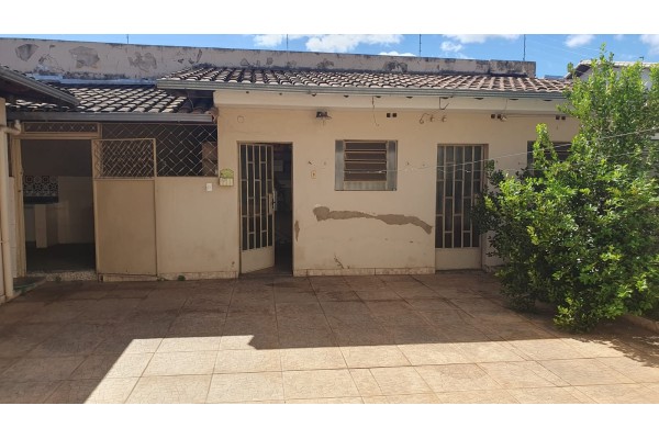 Casa Comercial