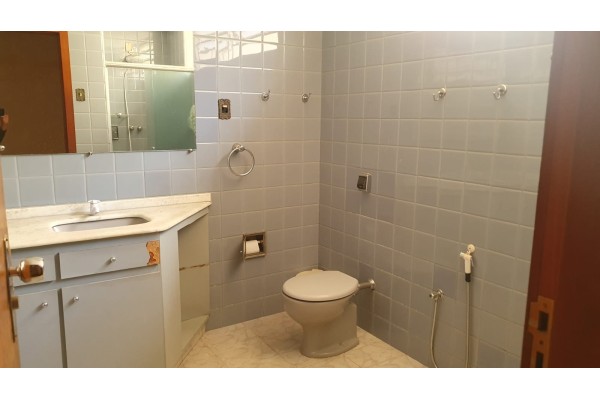 Casa Comercial