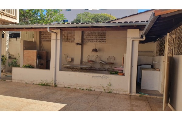 Casa Comercial